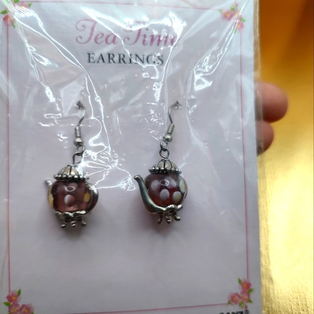 💥 3/$20 Ganz Quaint Tea Time Teapot Lantern Enamel Bead Earrings! - Picture 7 of 9